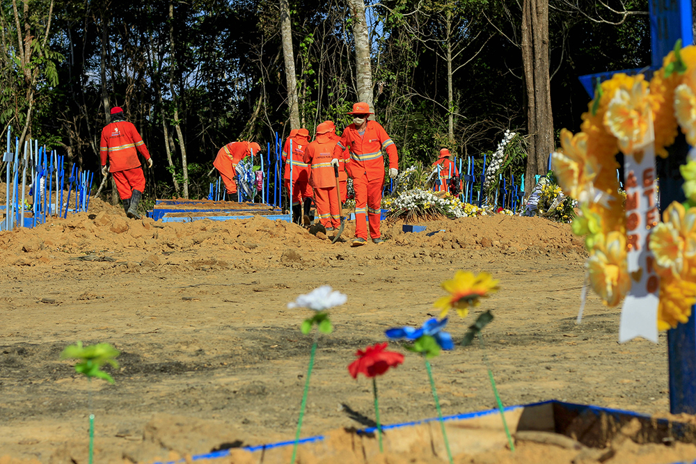 Em 24 horas cemitérios de Manaus registram 36 sepultamentos Portal