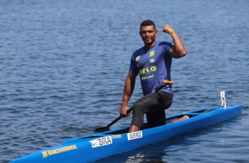 Isaquias Queiroz Leva Medalha De Ouro No Mundial De Canoagem Velocidade