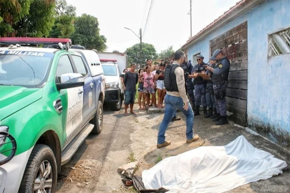 Homem é morto a tiros na frente da filha de 2 anos no Campos Sales