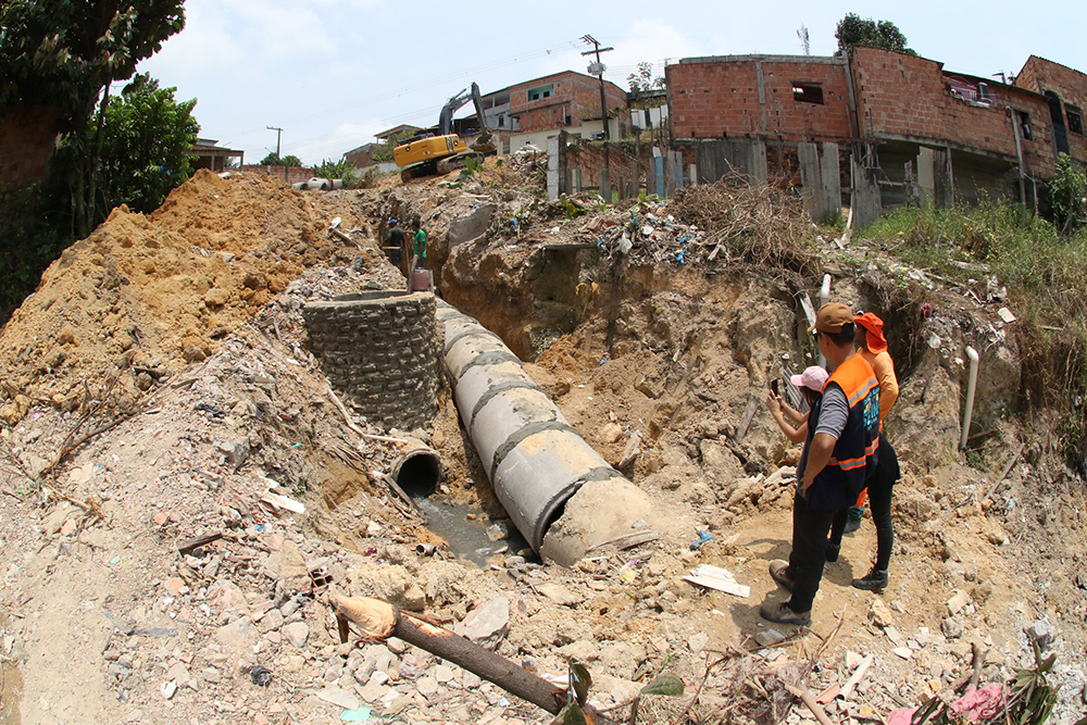 Rede De Drenagem De Metros De Extens O Implantada No Bairro