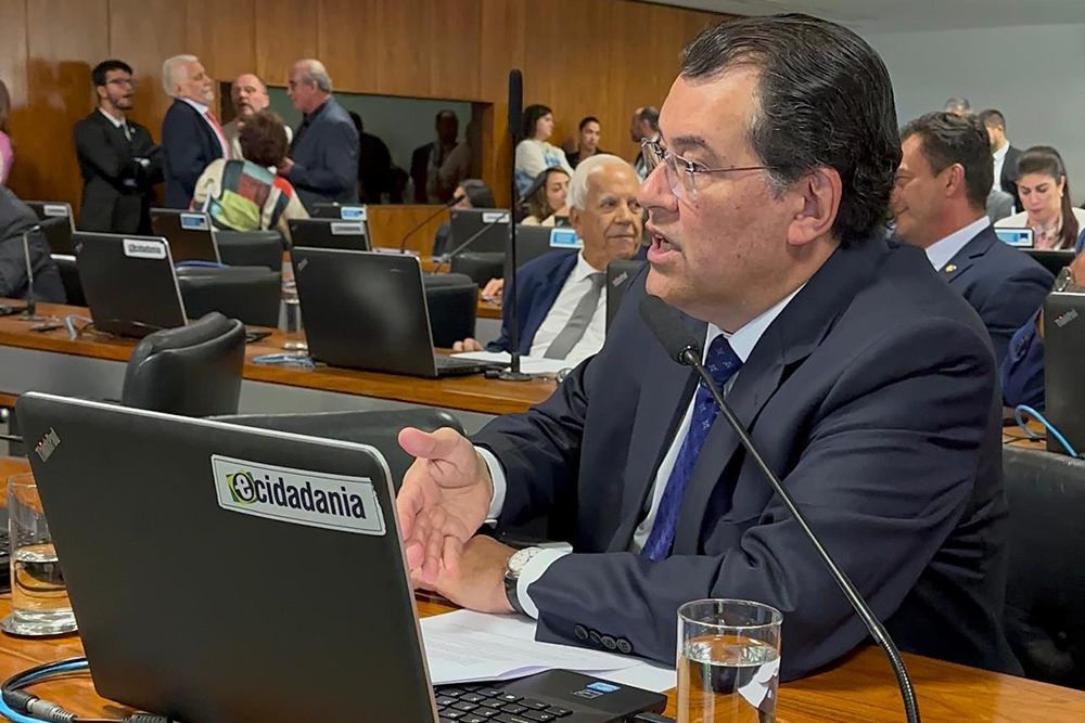 Apoio De Eduardo Braga Senado Aprova Cart O Reconstruir Para