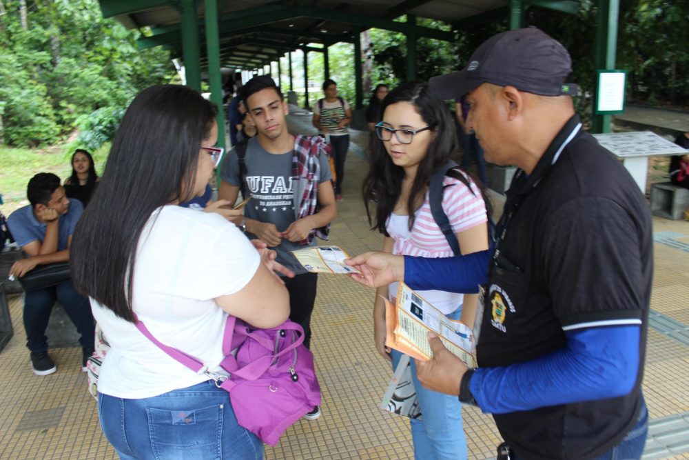 Cinco linhas de ônibus têm mudanças no itinerário Cinco linhas de ônibus têm mudanças no itinerário