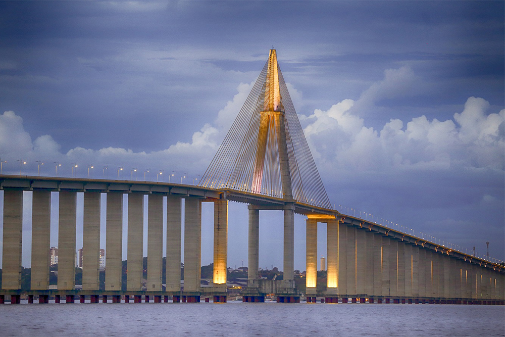 Ponte Rio Negro iluminada Ponte Rio Negro iluminada