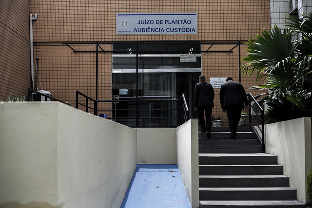 Pandemia leva TJAM a suspender audi&ecirc;ncias de cust&oacute;dia, ampliando preven&ccedil;&atilde;o contra v&iacute;rus