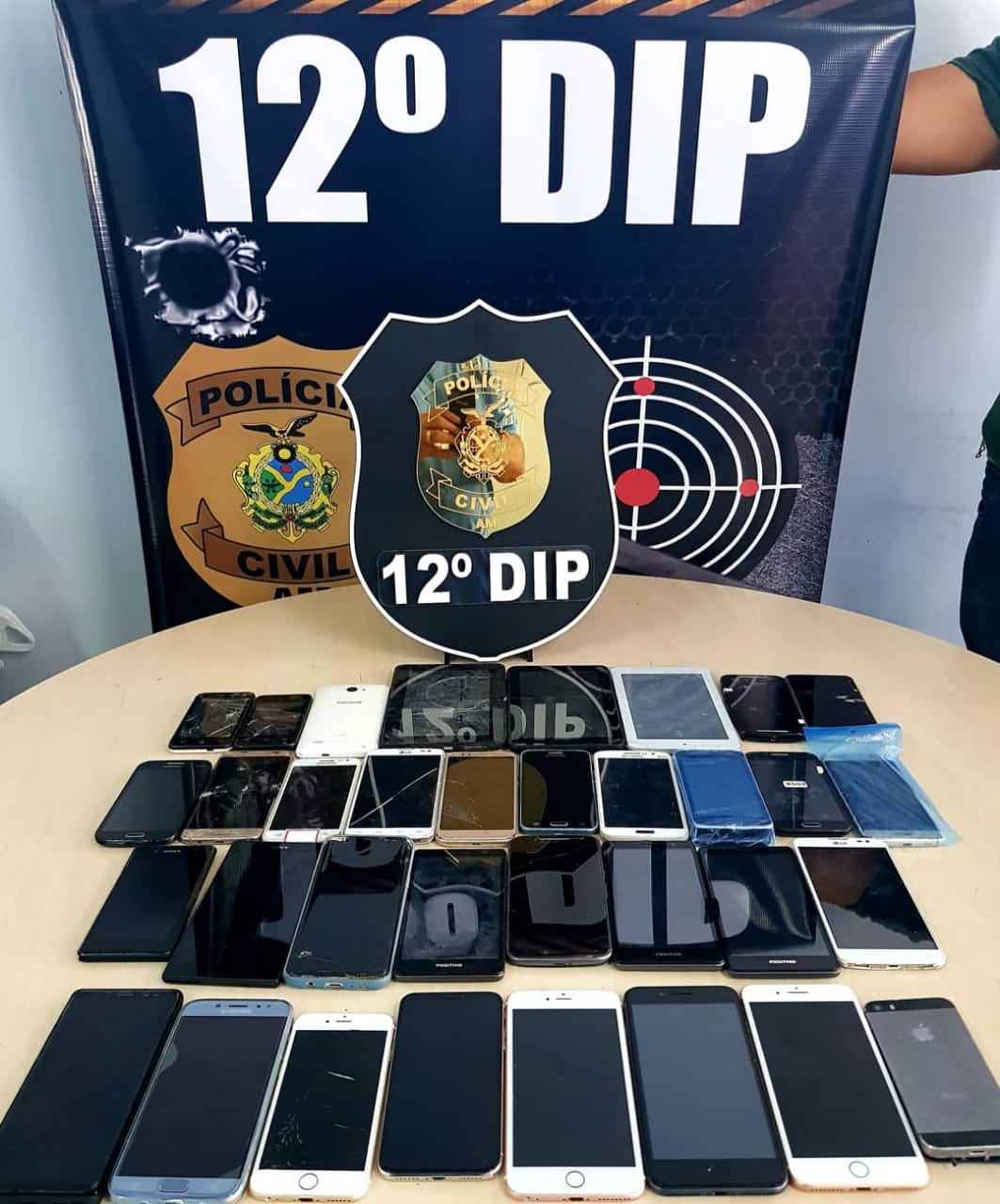 iPhones iPhones