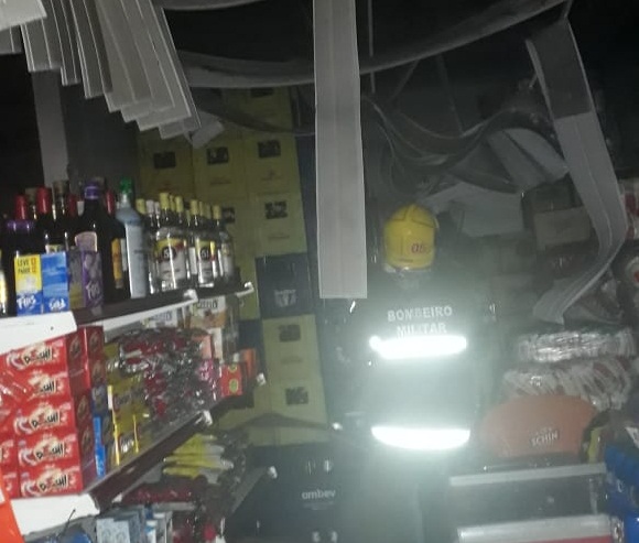 bombeiros inc&ecirc;ndio