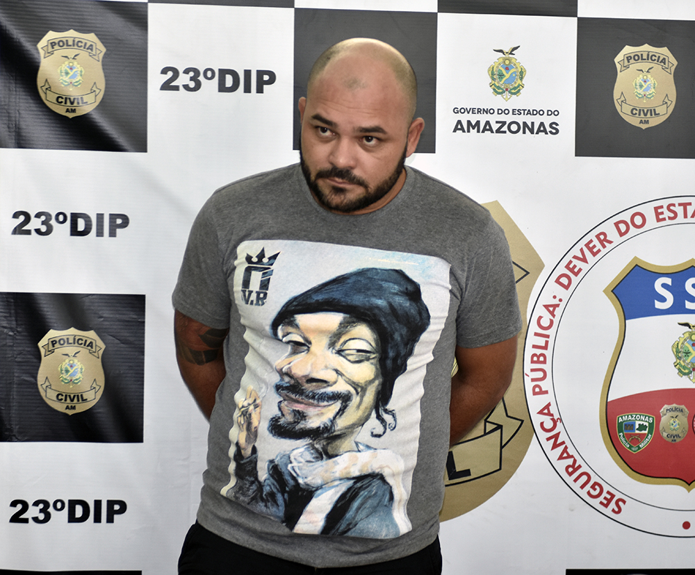 homem preso subornar polícia homem preso subornar polícia