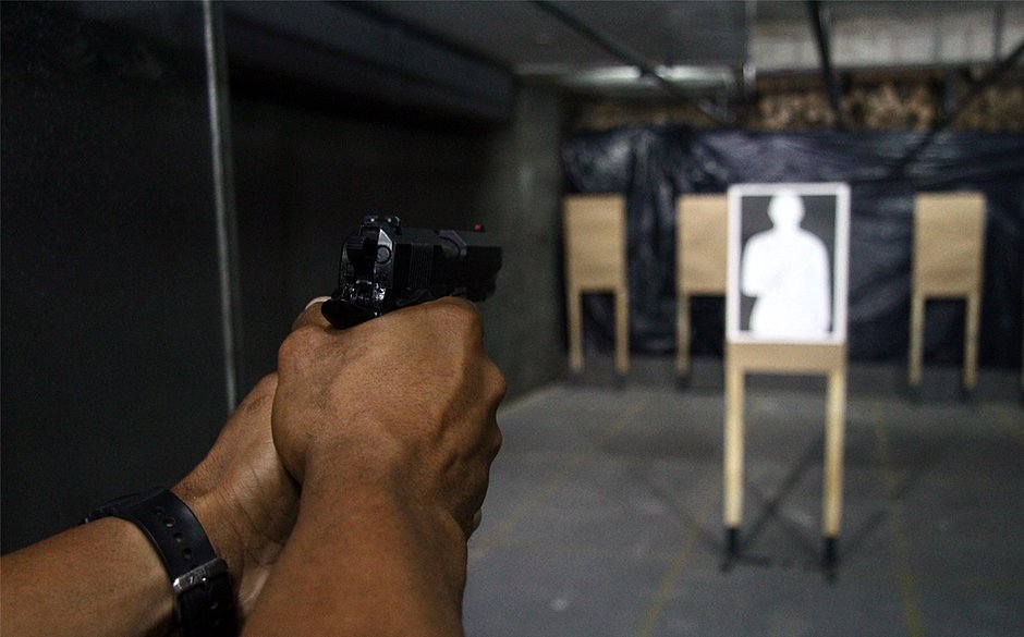 Decreto sobre uso de armas amplia porte para deputados e jornalistas Decreto sobre uso de armas amplia porte para deputados e jornalistas