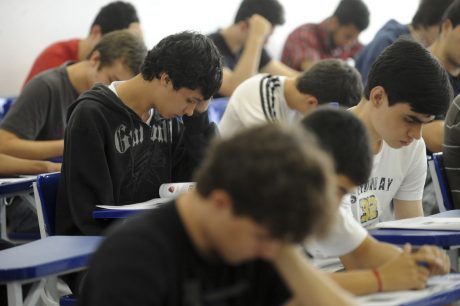 ENEM 2019 Exame tem 6,3 milhões de inscritos no País ENEM 2019 Exame tem 6,3 milhões de inscritos no País