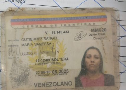 Venezuelana é presa após esfaquear companheiro no Zumbi Venezuelana é presa após esfaquear companheiro no Zumbi