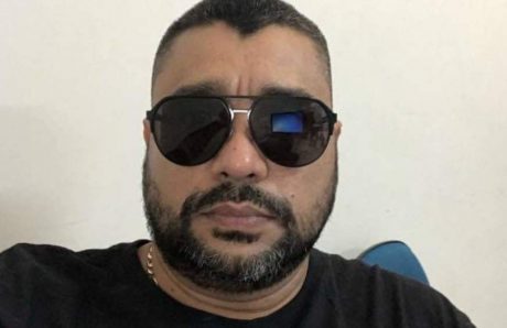 Investigador apreendeu adolescentes ilegalmente e fez festa com elas, diz MP Investigador apreendeu adolescentes ilegalmente e fez festa com elas, diz MP
