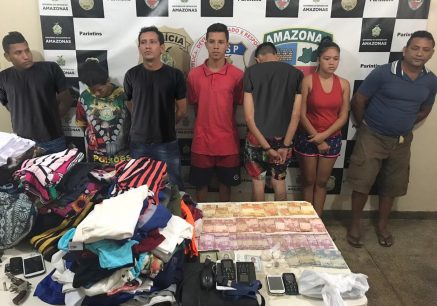 Mercadoria furtada de loja é recuperada e seis são presos em Parintins Mercadoria furtada de loja é recuperada e seis são presos em Parintins