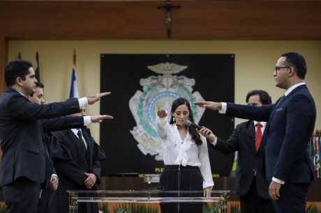 TJAM empossa mais quatro juízes para reforçar atuação no interior TJAM empossa mais quatro juízes para reforçar atuação no interior