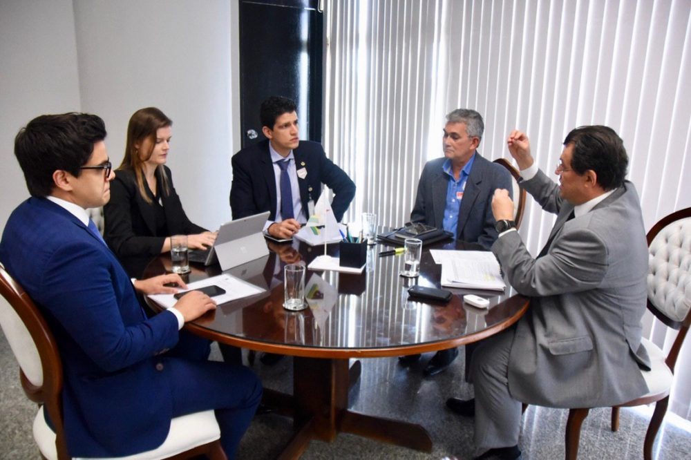 Infraero deve assumir e modernizar aeródromo de Itacoatiara, anuncia Eduardo Infraero deve assumir e modernizar aeródromo de Itacoatiara, anuncia Eduardo