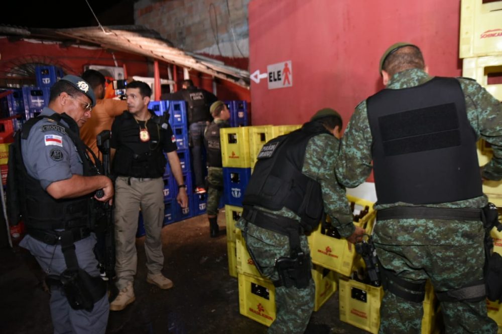 Seis bares são autuados na zona Leste durante operação da SSP Seis bares são autuados na zona Leste durante operação da SSP