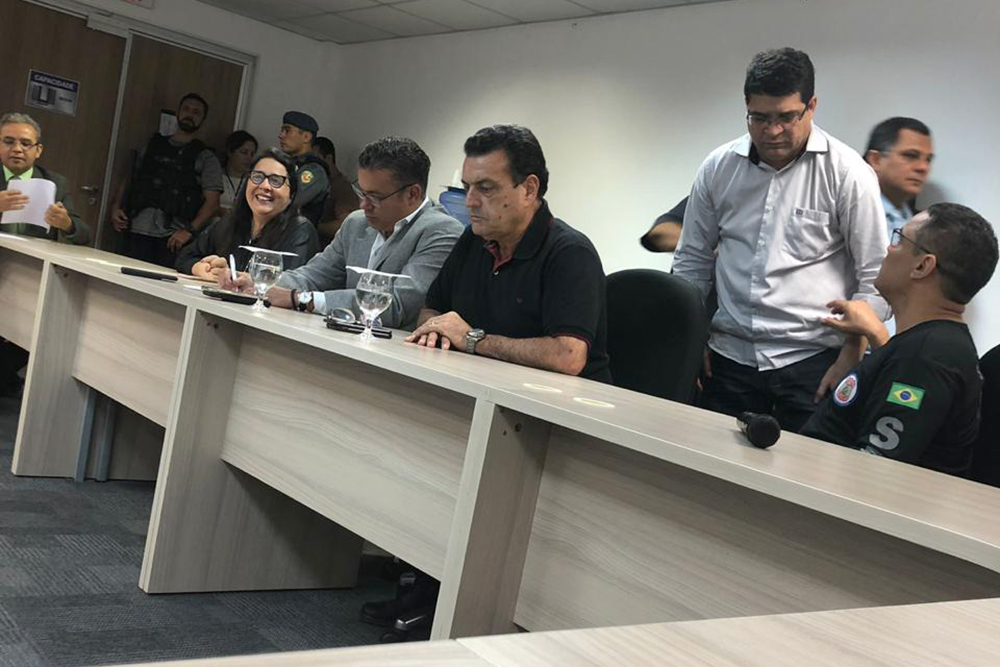 Risco de matan&ccedil;a nos pres&iacute;dios extrapolar para ruas provoca reuni&atilde;o