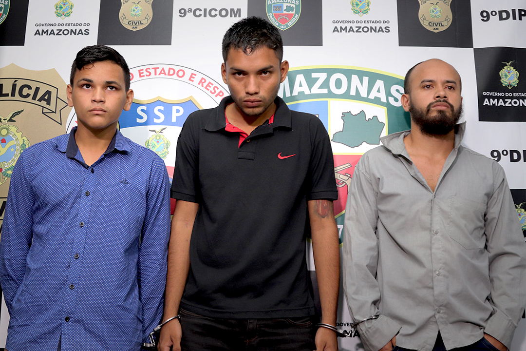 Trio &eacute; preso acusado de roubo a escola profissionais na zona Leste