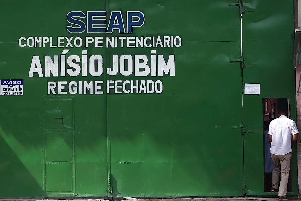 9 'executores' da chacina do Compaj são ouvidos; um deles decapitou preso ainda vivo 9 'executores' da chacina do Compaj são ouvidos; um deles decapitou preso ainda vivo