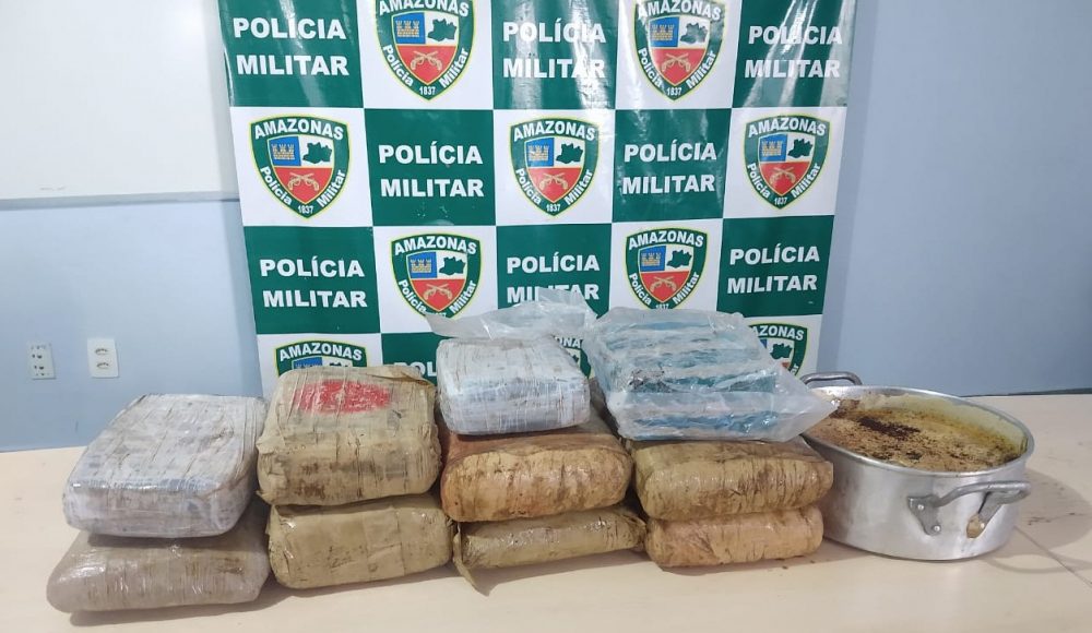 Dez tabletes de drogas são apreendidos em embarcação no Porto Dez tabletes de drogas são apreendidos em embarcação no Porto