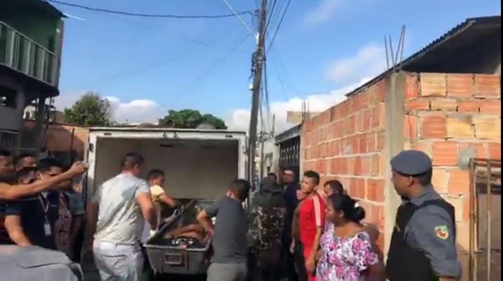 Grupo invade casa e mata homem &agrave; queima-roupa na zona Leste