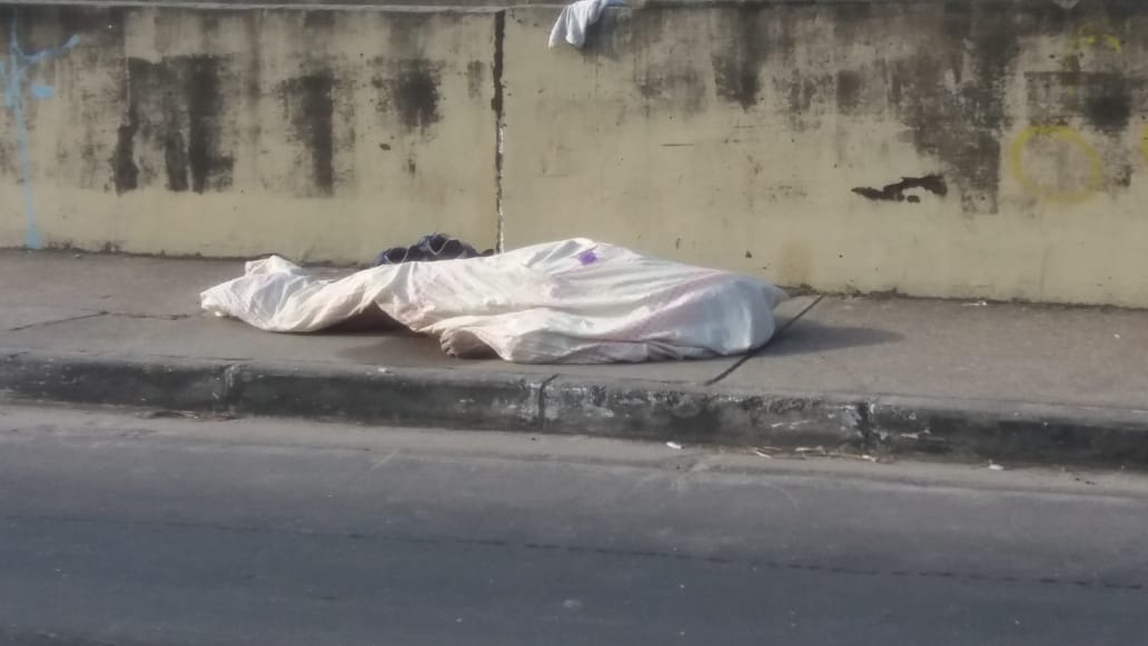Morador de rua é encontrado morto em igarapé na Colônia Oliveira Machado Morador de rua é encontrado morto em igarapé na Colônia Oliveira Machado