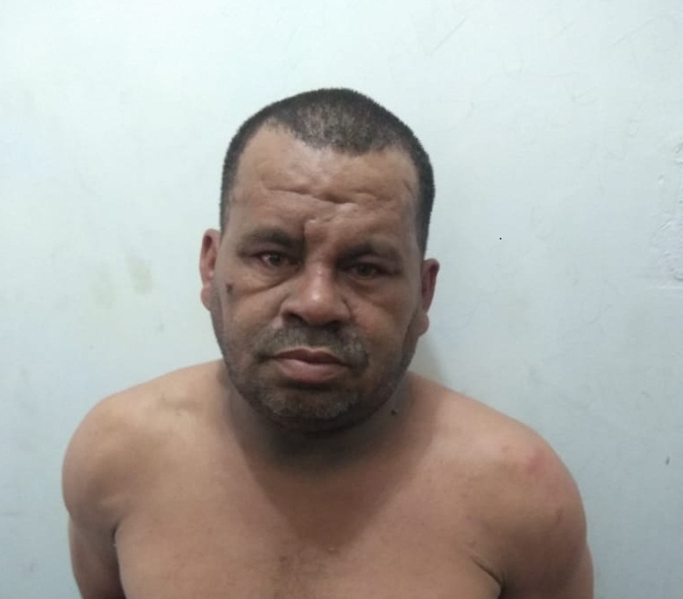 Homem é preso acusado de estuprar adolescente de 13 anos em troca de celular Homem é preso acusado de estuprar adolescente de 13 anos em troca de celular
