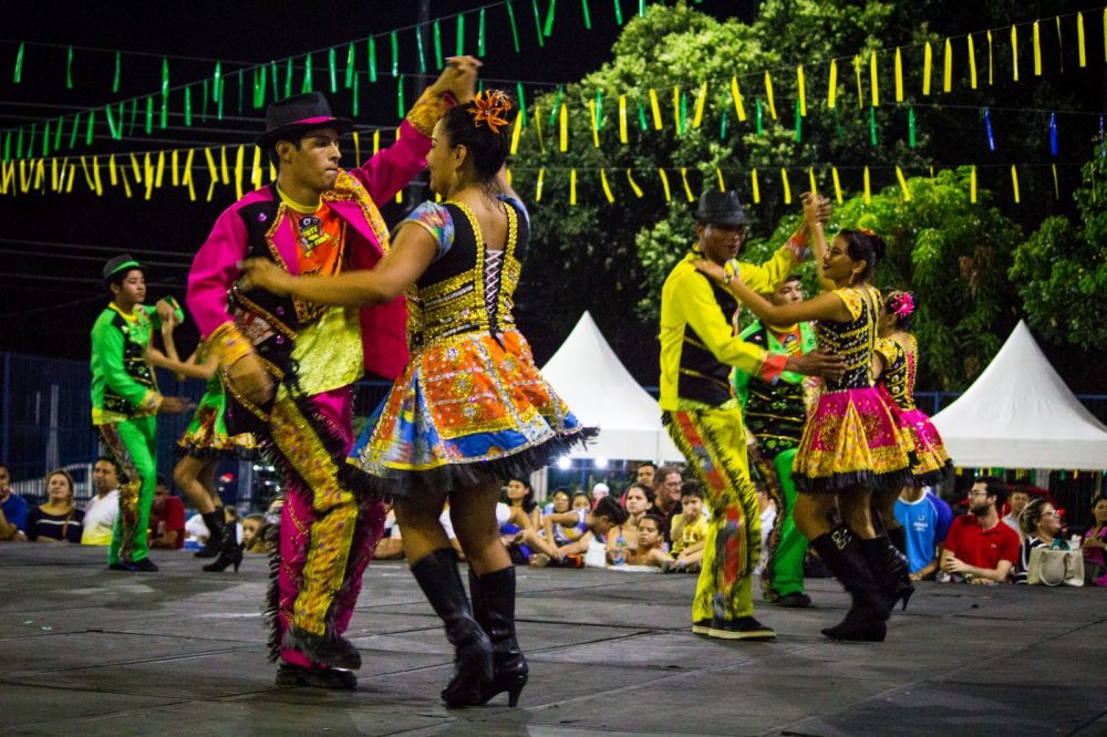 Aqui tem sele&ccedil;&atilde;o de festas juninas em todas as zonas. Confira programa&ccedil;&atilde;o