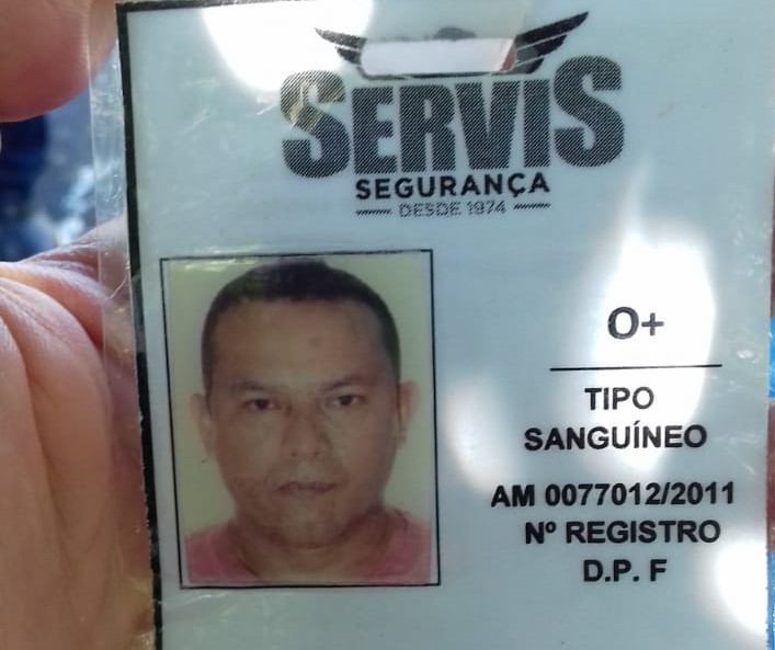 Vigilante é baleado durante assalto a distribuidora na zona Sul Vigilante é baleado durante assalto a distribuidora na zona Sul
