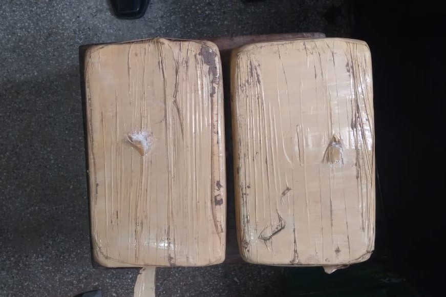 Lancha atracada em Fonte Boa transportava 2,2kg de cocaína Lancha atracada em Fonte Boa transportava 2,2kg de cocaína