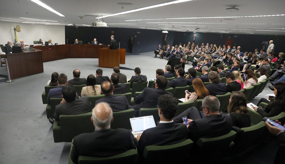 Por 3 votos a 2, Segunda Turma do STF nega liberdade a Lula Por 3 votos a 2, Segunda Turma do STF nega liberdade a Lula