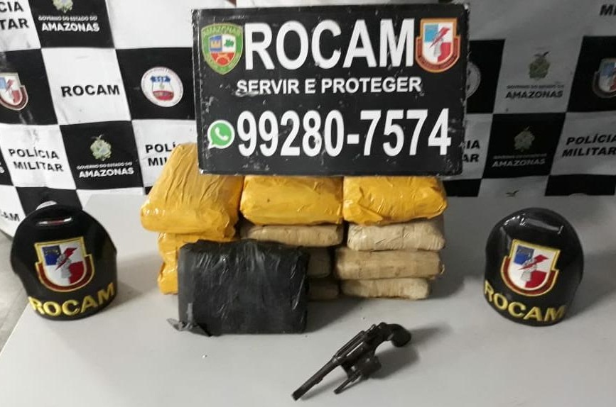 PORTO DO DEMÉTRIO Homem é preso com 12kg de skunk após denúncia PORTO DO DEMÉTRIO Homem é preso com 12kg de skunk após denúncia