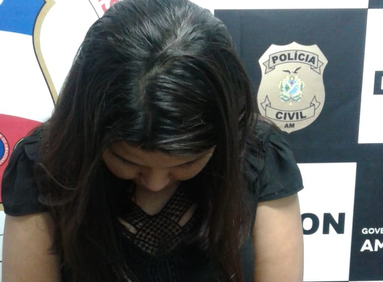 Mulher que vendia apostila 'pirata' para concursos públicos é presa Mulher que vendia apostila 'pirata' para concursos públicos é presa