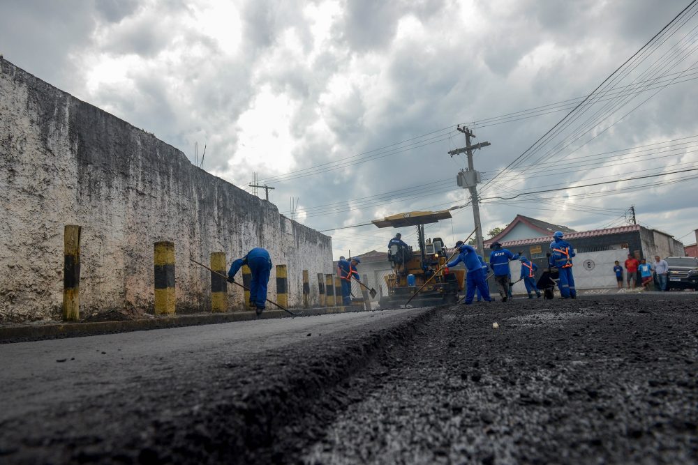Obras de recapeamento avan&ccedil;am e chegam a 35km de vias na capital