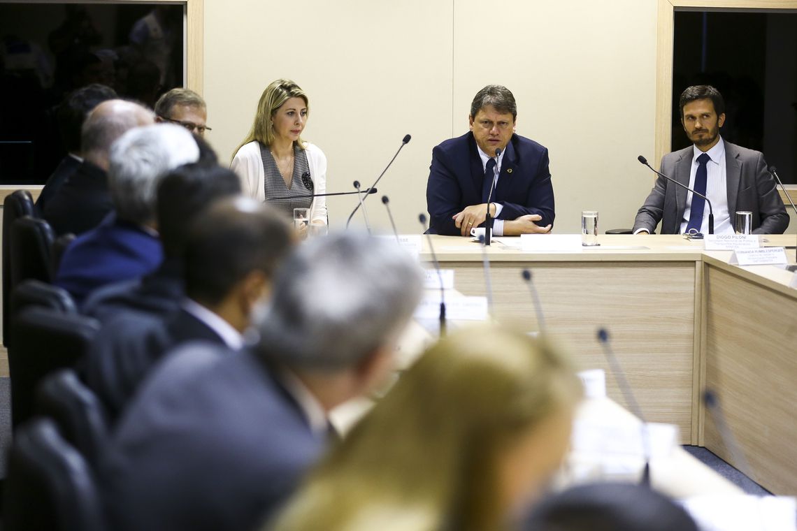 Governo reorganiza 16 áreas portuárias e Manaus entra na fila Governo reorganiza 16 áreas portuárias e Manaus entra na fila