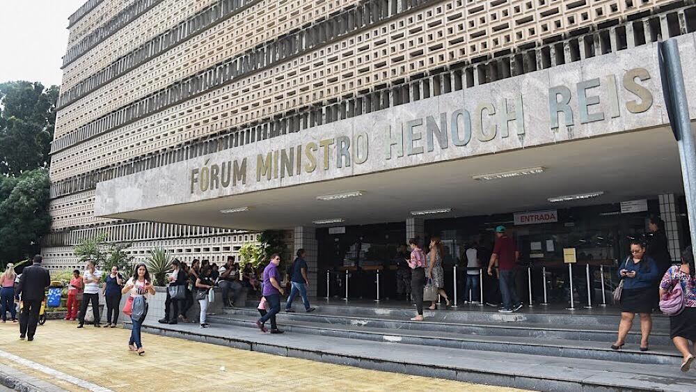TJAM funcionará em regime de plantão no feriado do 1º de maio TJAM funcionará em regime de plantão no feriado do 1º de maio