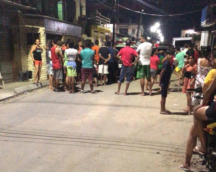 Depois de escapar de atentado, homem é morto com 8 tiros no Nova Floresta Depois de escapar de atentado, homem é morto com 8 tiros no Nova Floresta