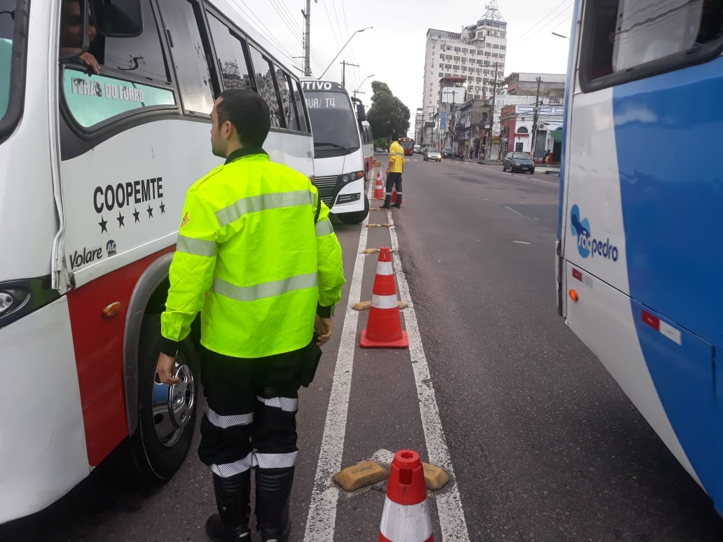 Micro-ônibus Executivo e Alternativo vão passar por vistoria obrigatória Micro-ônibus Executivo e Alternativo vão passar por vistoria obrigatória