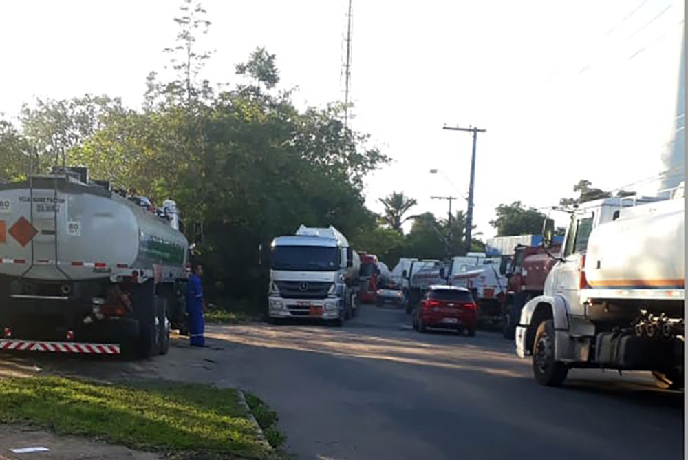 Pode faltar combustível Pode faltar combustível