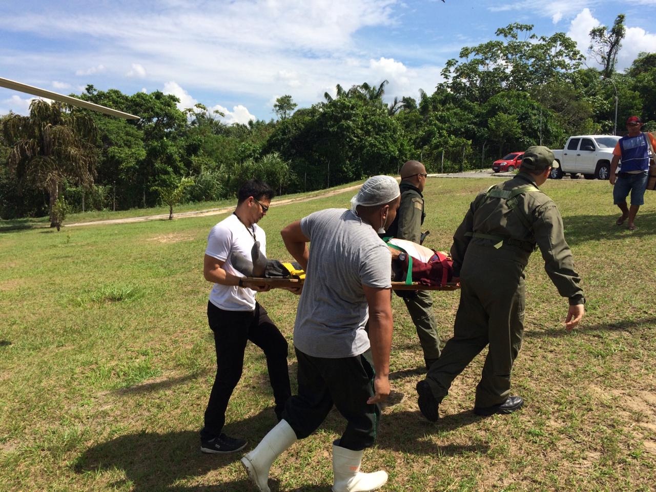 Piloto e co-piloto sobreviventes de queda de aeronave estão no João Lúcio. Veja fotos Piloto e co-piloto sobreviventes de queda de aeronave estão no João Lúcio. Veja fotos