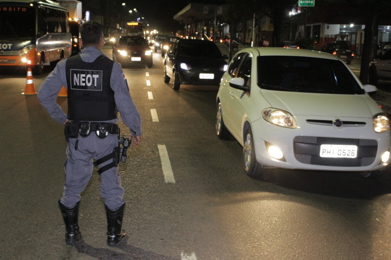 14 motoristas são flagrados embriagados em fiscalizações de trânsito 14 motoristas são flagrados embriagados em fiscalizações de trânsito