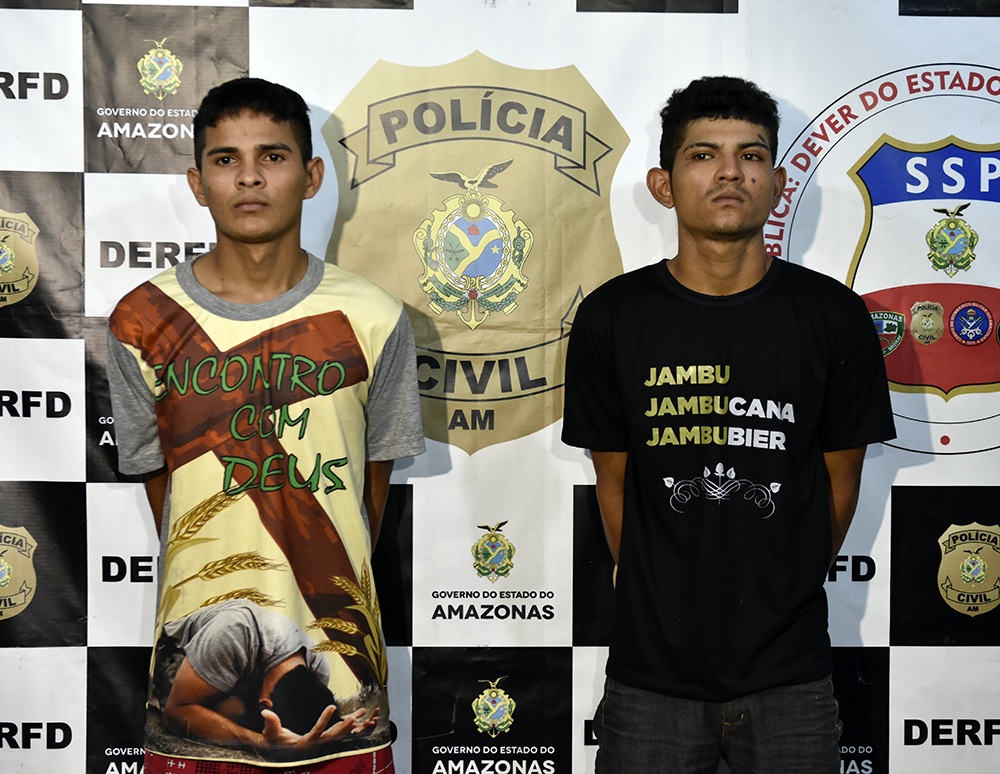 Primos s&atilde;o presos acusados de atacar e tentar matar universit&aacute;rio em parada