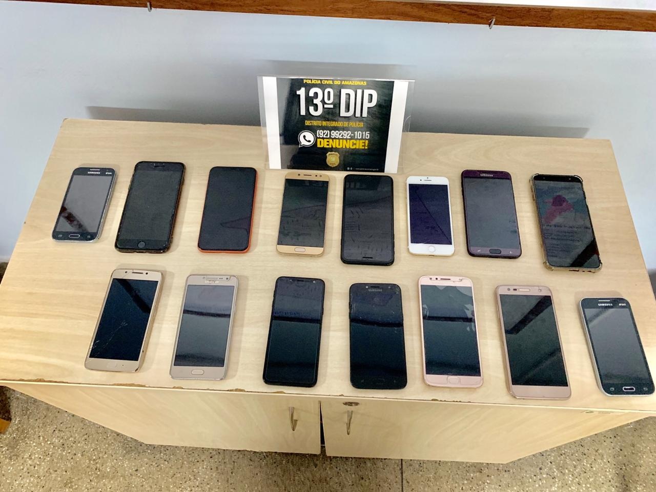 Polícia recupera 15 aparelhos celulares furtados na zona Norte Polícia recupera 15 aparelhos celulares furtados na zona Norte
