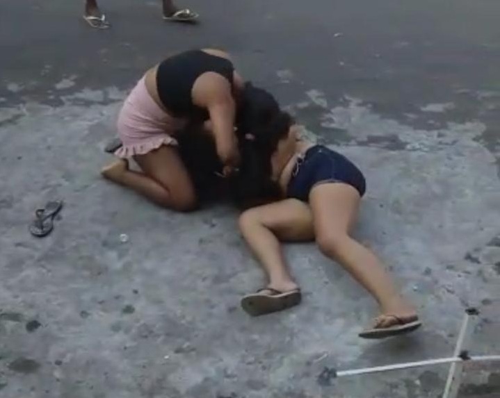 Veja vídeo que terminou em morte de mulher durante briga com enteada