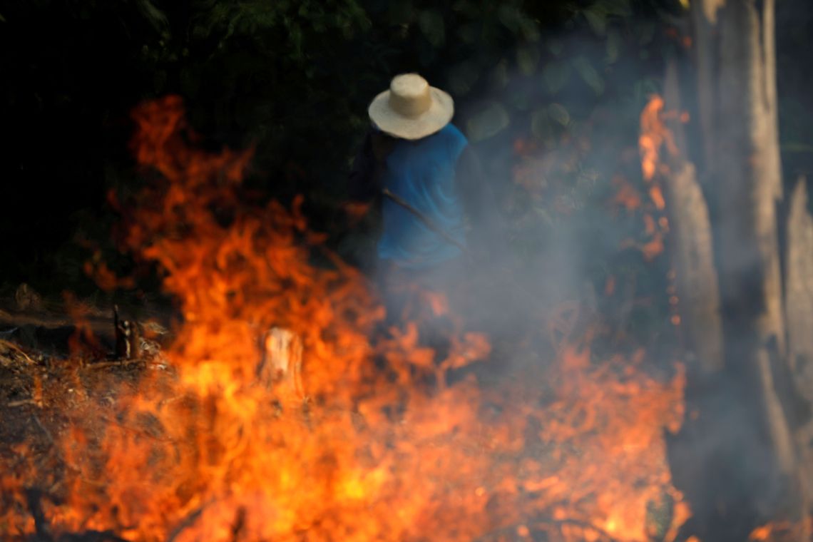 Israel enviará avião para ajudar no combate aos incêndios na Amazônia Israel enviará avião para ajudar no combate aos incêndios na Amazônia