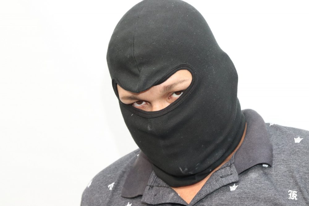 Menina de 12 anos abusada tinha medo de ex-companheiro da mãe se vingar Menina de 12 anos abusada tinha medo de ex-companheiro da mãe se vingar