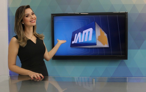 Apresentadora do JAM 2 sofre assalto no Novo Aleixo e cinegrafista é feito refém Apresentadora do JAM 2 sofre assalto no Novo Aleixo e cinegrafista é feito refém