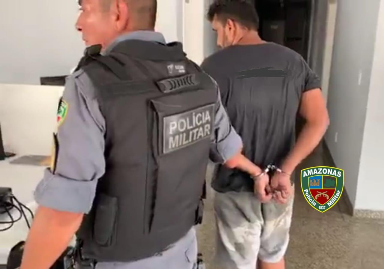 Homem é detido acusado de estupro de enteada de 12 anos; abuso começou aos 8 anos Homem é detido acusado de estupro de enteada de 12 anos; abuso começou aos 8 anos