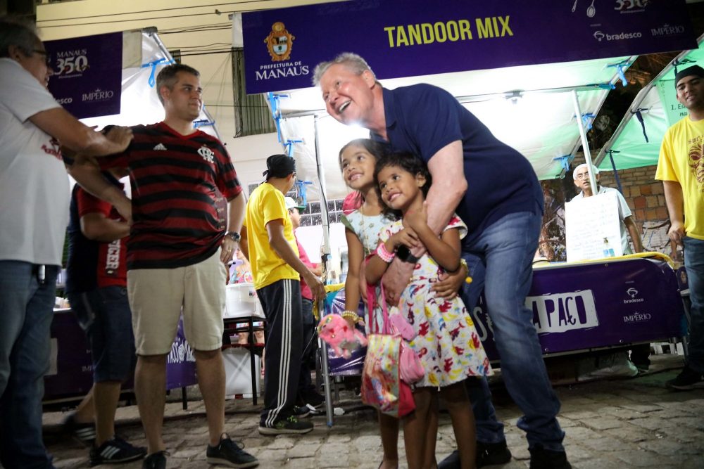Prefeito prestigia último dia do Passo a Paço e garante festa maior para 2020 Prefeito prestigia último dia do Passo a Paço e garante festa maior para 2020
