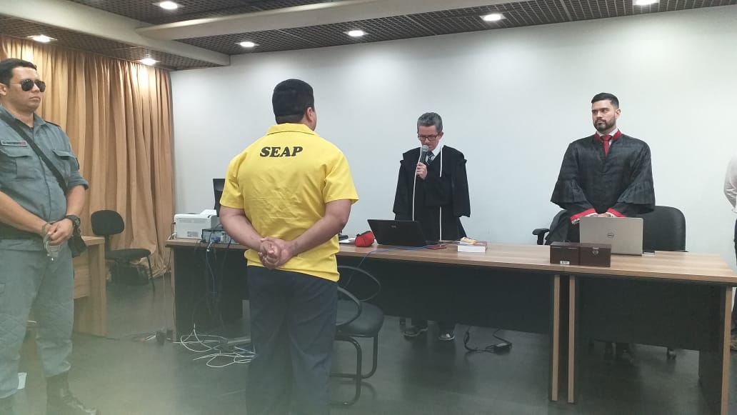 Homicida é condenado a 15 anos após matar homem com paus e pedras Homicida é condenado a 15 anos após matar homem com paus e pedras