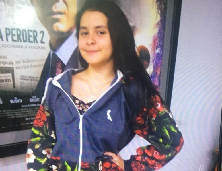 Família procura adolescente que saiu para aula, mas teria viajado de Manacapuru a Manaus Família procura adolescente que saiu para aula, mas teria viajado de Manacapuru a Manaus